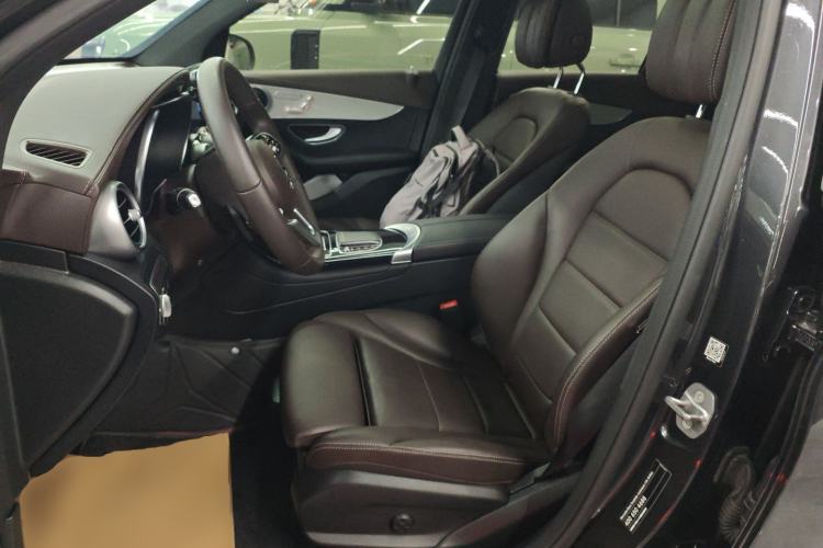 Used Mercedes-Benz GLC 2022 Facelifted GLC 260 L 4MATIC Dynamic Edition Left Front Seat