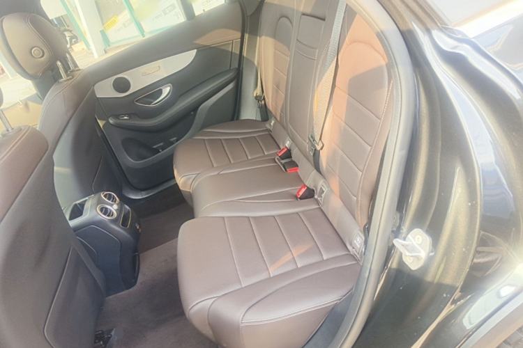 Used Mercedes-Benz GLC 2022 Refreshed GLC 260 L 4MATIC Dynamic Edition Left Rear Seat