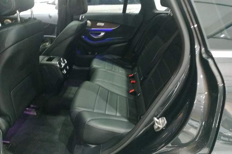 Used Mercedes-Benz GLC 2022 Refreshed GLC 300 L 4MATIC Dynamic Edition Prestige Version Left Rear Seat