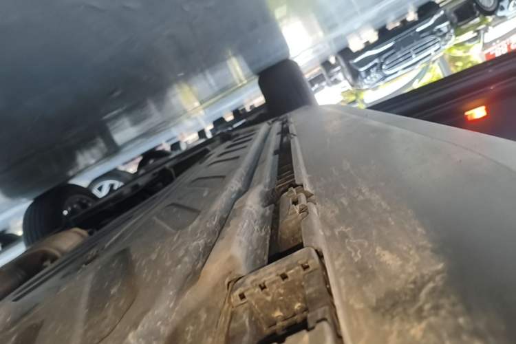 Used Mercedes-Benz GLC 2022 GLC 300 L 4MATIC Dynamic Model Left Side Sill