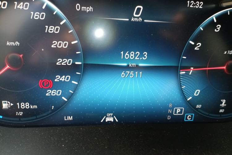 Used Mercedes-Benz GLC 2022 Refreshed GLC 300 L 4MATIC Dynamic Edition Prestige Version Odometer Close Up