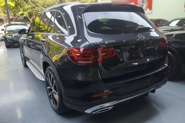 Used Mercedes-Benz GLC 2022 GLC 300 L 4MATIC Dynamic Model Rear Left 45 Deg