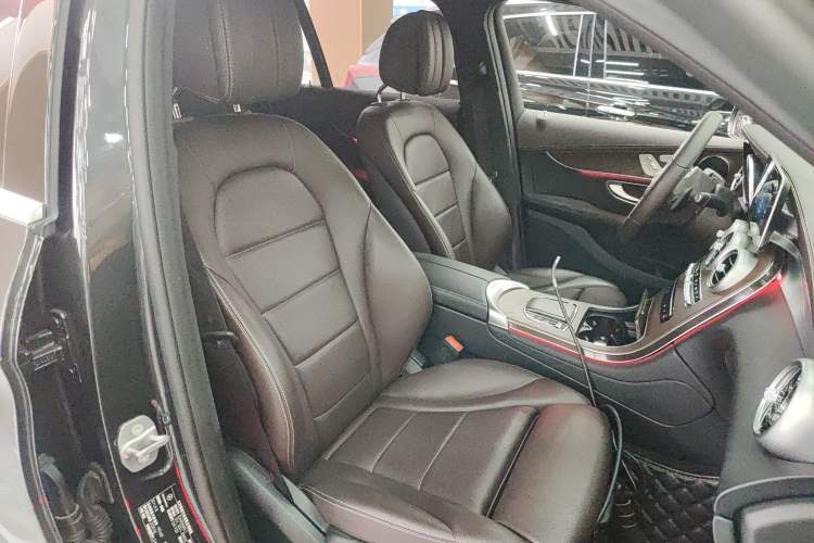 Used Mercedes-Benz GLC 2022 Refreshed GLC 300 L 4MATIC Dynamic Edition Prestige Version Right Front Seat