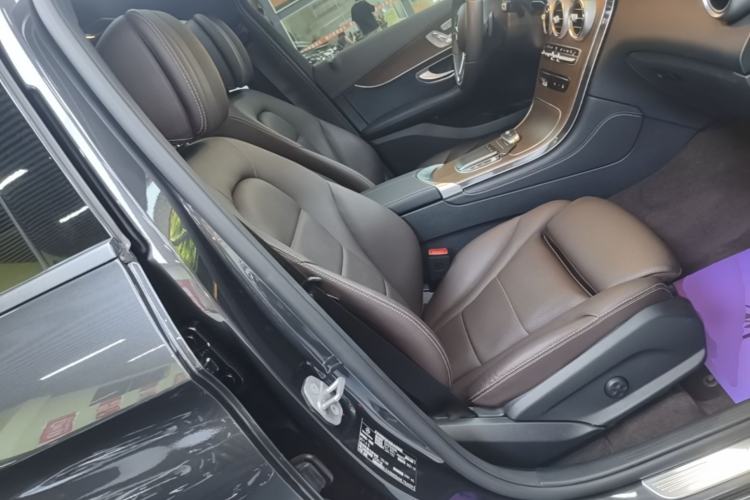 Used Mercedes-Benz GLC 2022 GLC 300 L 4MATIC Dynamic Model Right Front Seat
