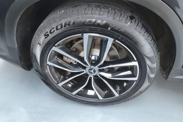 Used Mercedes-Benz GLC 2022 GLC 300 L 4MATIC Dynamic Model Right Rear Wheel Hub