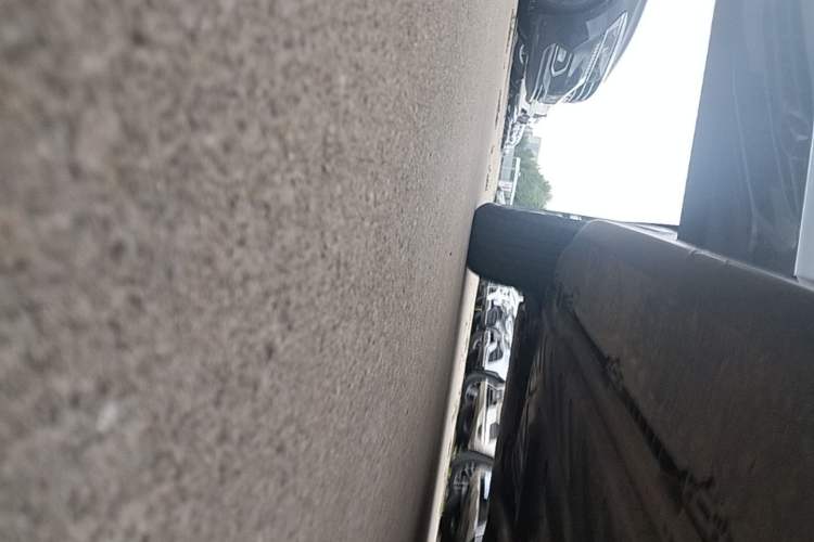 Used Mercedes-Benz GLC 2022 Refreshed GLC 300 L 4MATIC Dynamic Edition Right Side Sill