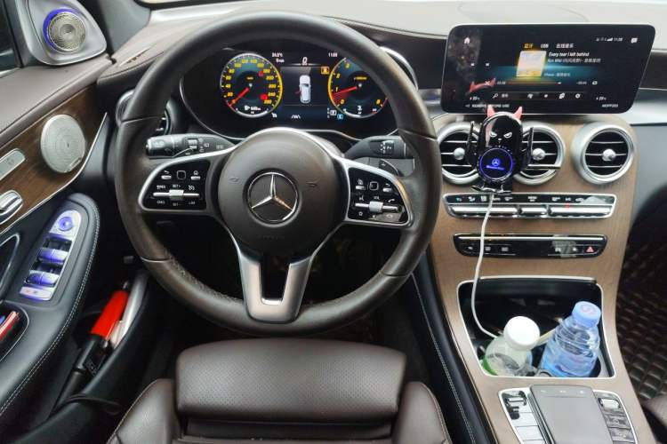 Used Mercedes-Benz GLC 2022 GLC 300 L 4MATIC Dynamic Model Steering Wheel