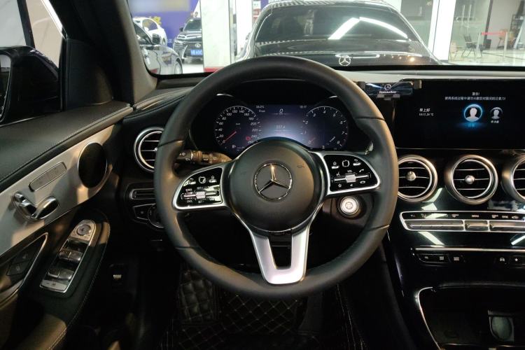 Used Mercedes-Benz GLC 2022 Facelifted GLC 260 L 4MATIC Dynamic Edition Steering Wheel