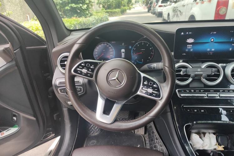 Used Mercedes-Benz GLC 2022 Refreshed GLC 260 L 4MATIC Dynamic Edition Steering Wheel