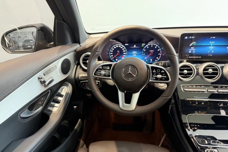 Used Mercedes-Benz GLC 2022 Refreshed GLC 260 L 4MATIC Dynamic Edition Steering Wheel