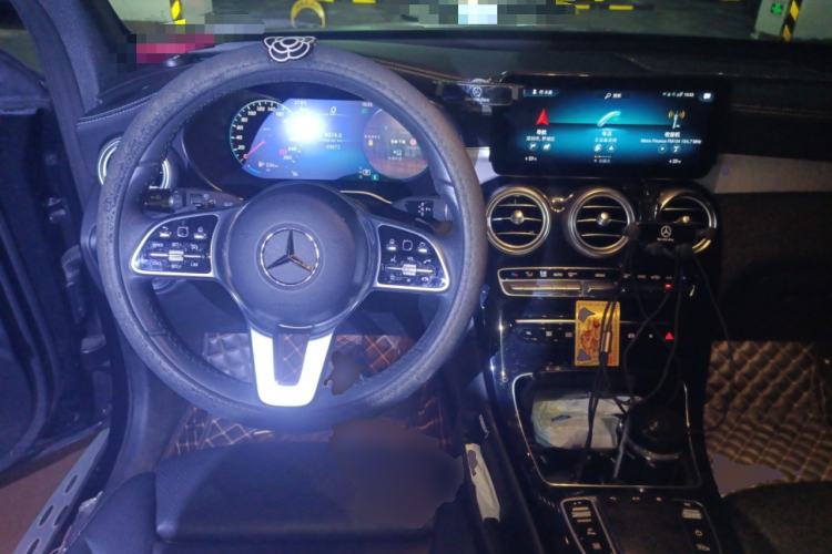 Used Mercedes-Benz GLC 2022 Refreshed GLC 260 L 4MATIC Dynamic Edition Steering Wheel