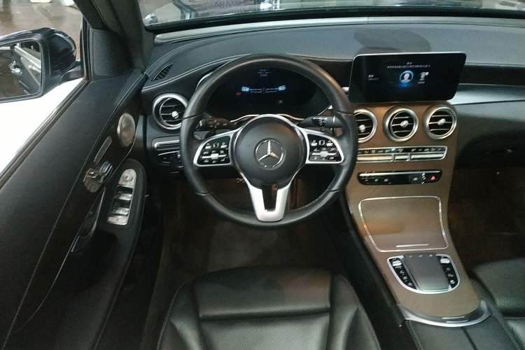 Used Mercedes-Benz GLC 2022 Refreshed GLC 300 L 4MATIC Dynamic Edition Prestige Version Steering Wheel
