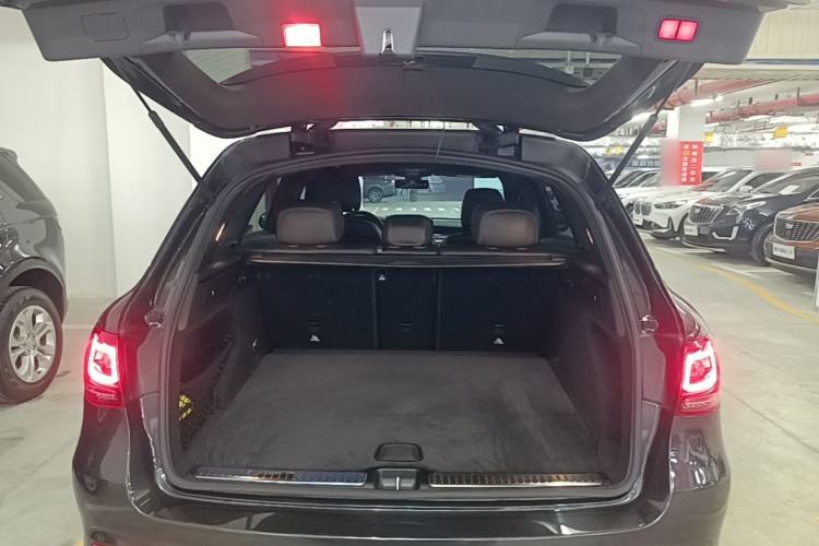 Used Mercedes-Benz GLC 2022 Second Facelift GLC 260 L 4MATIC Luxury Edition Trunk