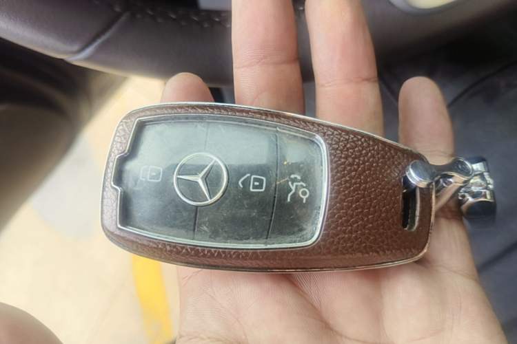 Used Mercedes-Benz GLC 2022 Refreshed GLC 260 L 4MATIC Dynamic Edition Vehicle Key