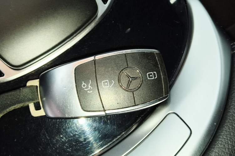 Used Mercedes-Benz GLC 2022 Facelifted GLC 260 L 4MATIC Dynamic Edition Vehicle Key