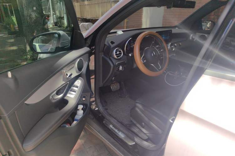 Used Mercedes-Benz GLC 2022 Refreshed GLC 260 L 4MATIC Dynamic Edition Driver Seat