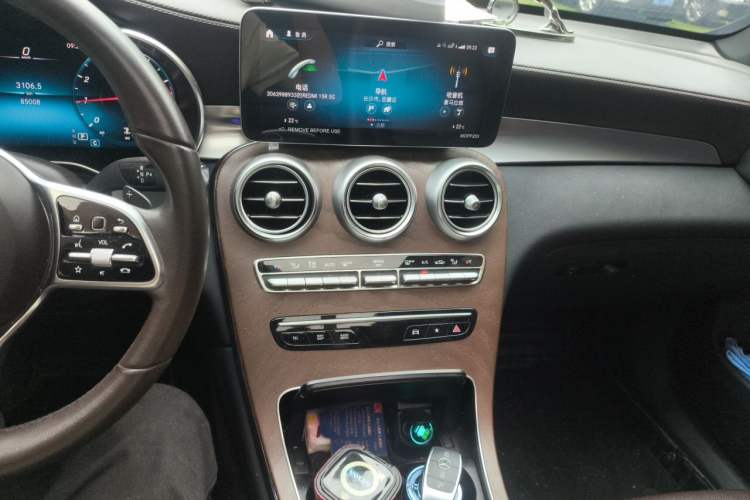 Used Mercedes-Benz GLC 2022 Refreshed GLC 300 L 4MATIC Dynamic Edition Prestige Version Audio And AC Panel