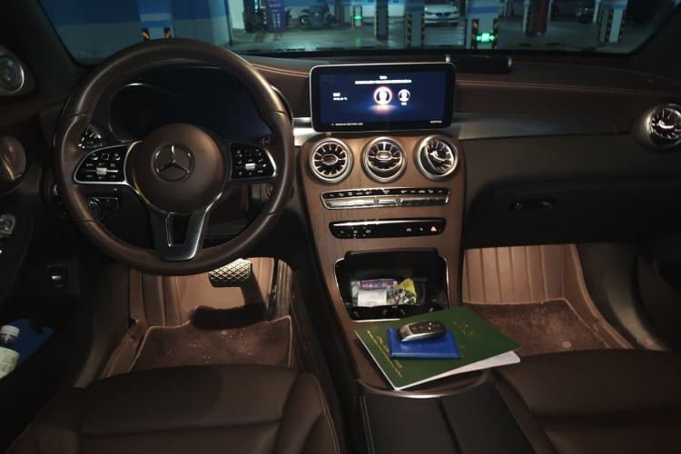 Used Mercedes-Benz GLC 2022 Refreshed GLC 300 L 4MATIC Dynamic Edition Prestige Version Center Console