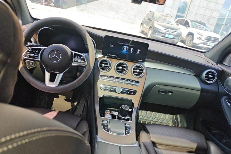 Used Mercedes-Benz GLC 2022 Refreshed GLC 300 L 4MATIC Dynamic Edition Prestige Version Center Console