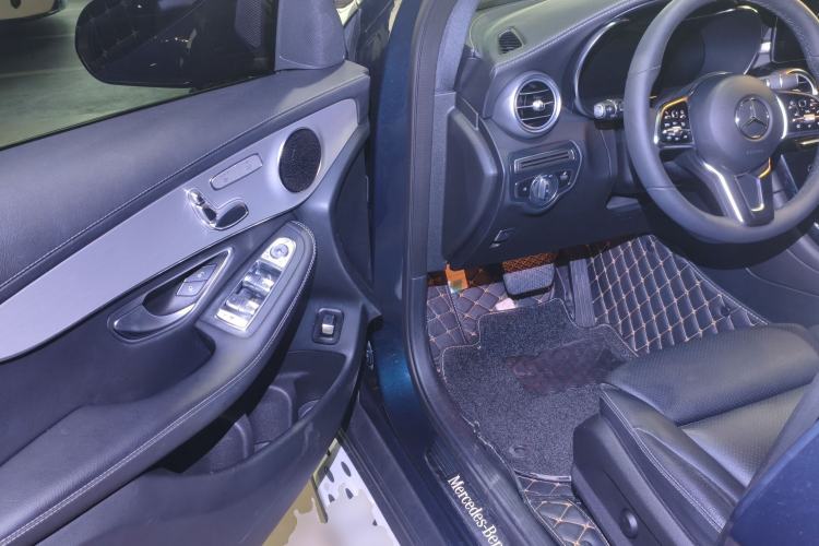 Used Mercedes-Benz GLC 2022 Facelifted GLC 260 L 4MATIC Dynamic Edition Driver Seat