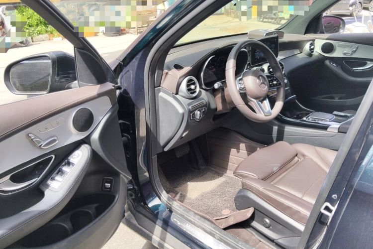 Used Mercedes-Benz GLC 2022 Facelifted GLC 260 L 4MATIC Dynamic Edition Driver Seat