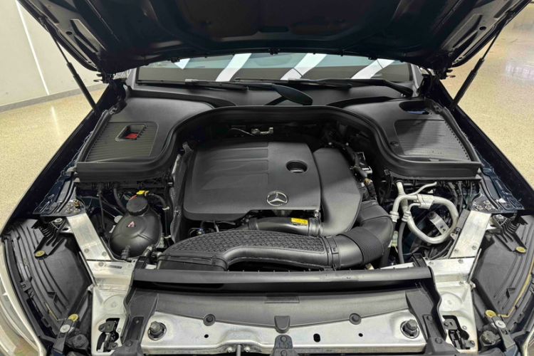 Used Mercedes-Benz GLC 2022 Second Facelift GLC 260 L 4MATIC Luxury Edition Engine Bay