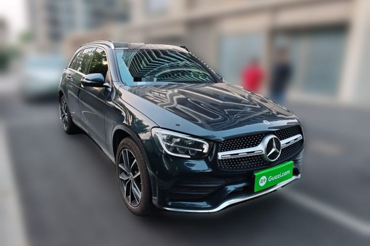 Used Mercedes-Benz GLC 2022 GLC 260 L 4MATIC Luxury Model Front Right 45 Deg