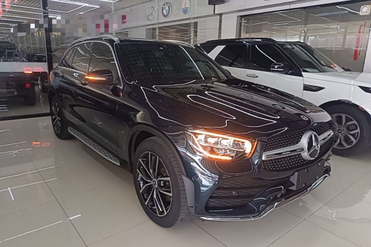 Used Mercedes-Benz GLC 2022 GLC 260 L 4MATIC Luxury Model Front Right 45 Deg