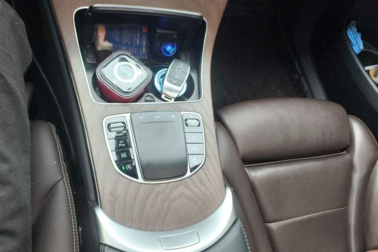 Used Mercedes-Benz GLC 2022 Refreshed GLC 300 L 4MATIC Dynamic Edition Prestige Version Gear Lever
