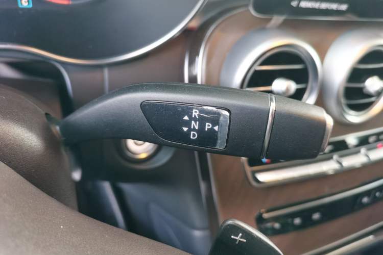 Used Mercedes-Benz GLC 2022 Refreshed GLC 300 L 4MATIC Dynamic Edition Prestige Version Gear Lever