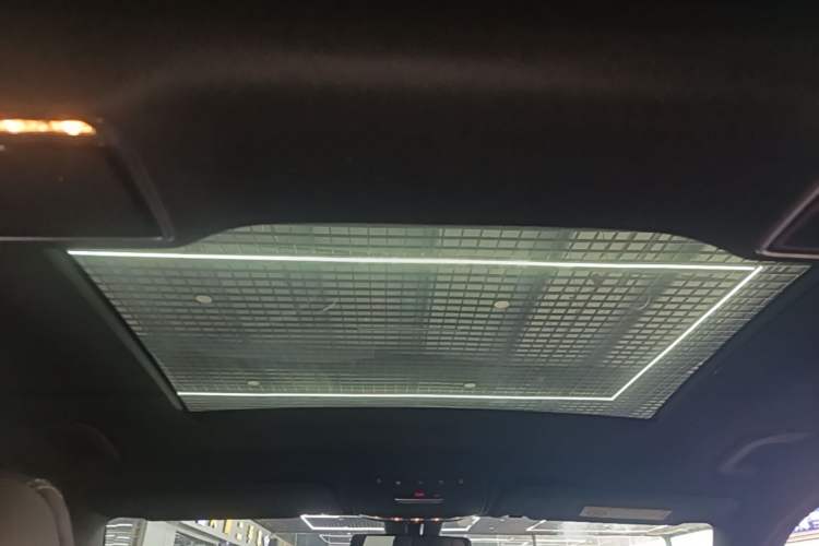 Used Mercedes-Benz GLC 2022 GLC 260 L 4MATIC Luxury Model Headliner