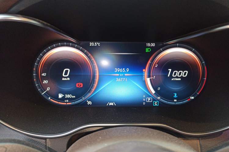 Used Mercedes-Benz GLC 2022 GLC 300 L 4MATIC Dynamic Model Instrument Cluster