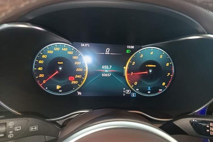 Used Mercedes-Benz GLC 2022 GLC 260 L 4MATIC Luxury Model Instrument Cluster