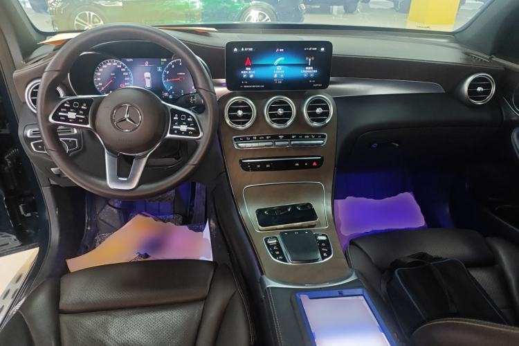 Used Mercedes-Benz GLC 2022 Refreshed GLC 300 L 4MATIC Dynamic Edition Prestige Version Interior 2