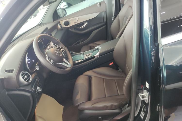 Used Mercedes-Benz GLC 2022 Facelifted GLC 260 L 4MATIC Dynamic Edition Left Front Seat