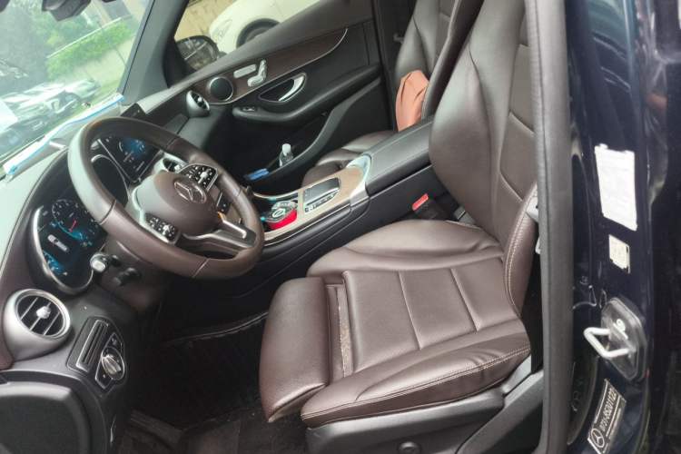 Used Mercedes-Benz GLC 2022 Refreshed GLC 300 L 4MATIC Dynamic Edition Prestige Version Left Front Seat