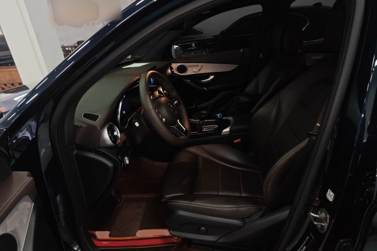 Used Mercedes-Benz GLC 2022 Refreshed GLC 260 L 4MATIC Dynamic Edition Left Front Seat