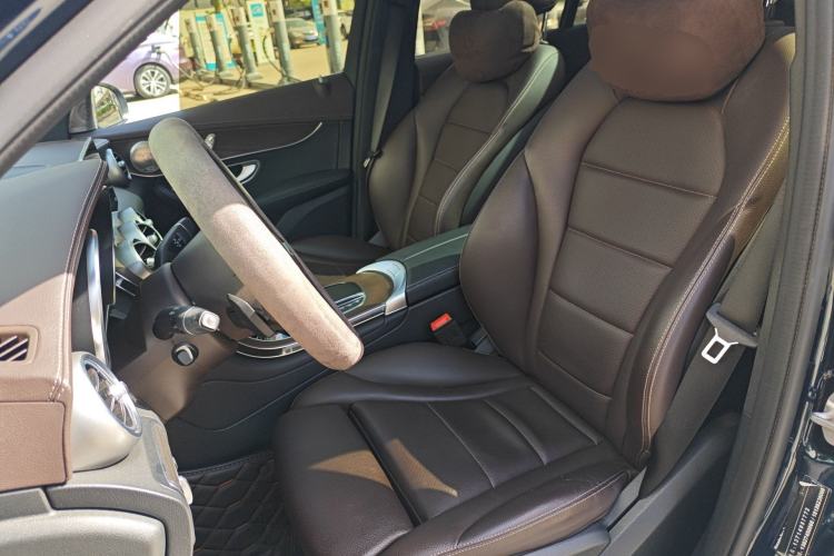 Used Mercedes-Benz GLC 2022 Refreshed GLC 300 L 4MATIC Dynamic Edition Prestige Version Left Front Seat