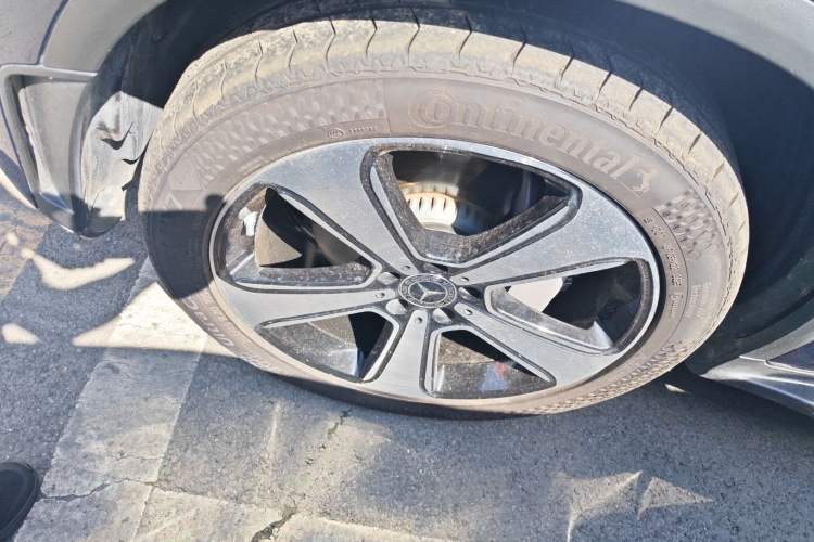 Used Mercedes-Benz GLC 2022 Refreshed GLC 300 L 4MATIC Dynamic Edition Prestige Version Left Front Wheel Hub