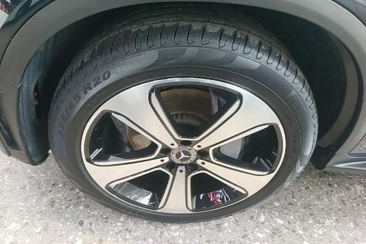 Used Mercedes-Benz GLC 2022 Refreshed GLC 300 L 4MATIC Dynamic Edition Prestige Version Left Front Wheel Hub