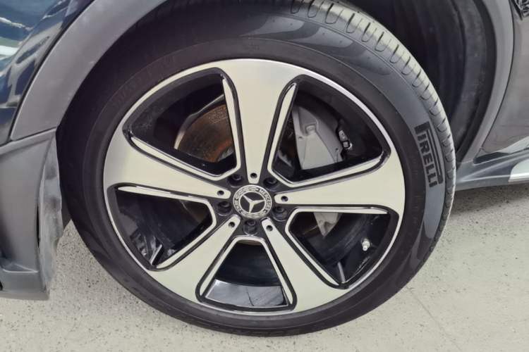 Used Mercedes-Benz GLC 2022 Refreshed GLC 300 L 4MATIC Dynamic Edition Prestige Version Left Front Wheel Hub