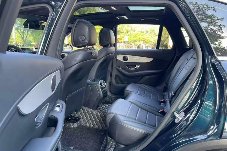 Used Mercedes-Benz GLC 2022 Facelifted GLC 260 L 4MATIC Dynamic Edition Left Rear Seat