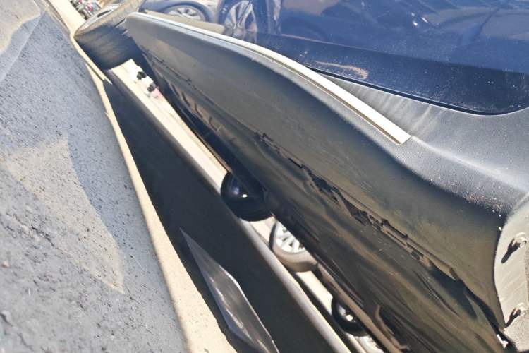 Used Mercedes-Benz GLC 2022 Refreshed GLC 300 L 4MATIC Dynamic Edition Prestige Version Left Side Sill