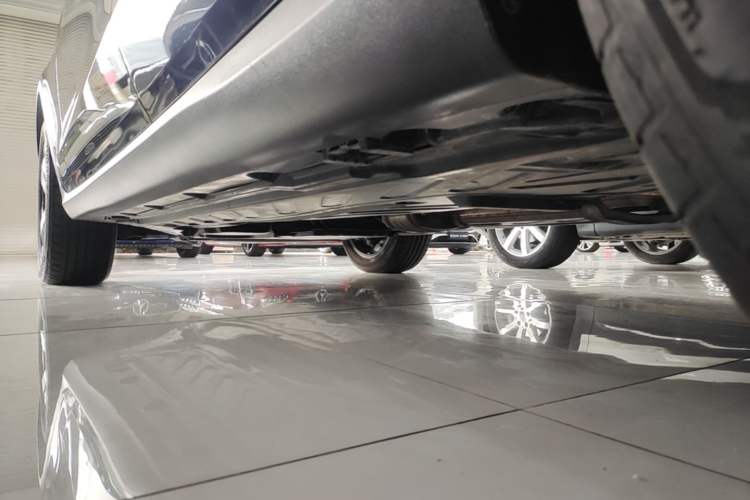 Used Mercedes-Benz GLC 2022 Facelifted GLC 260 L 4MATIC Dynamic Edition Left Side Sill