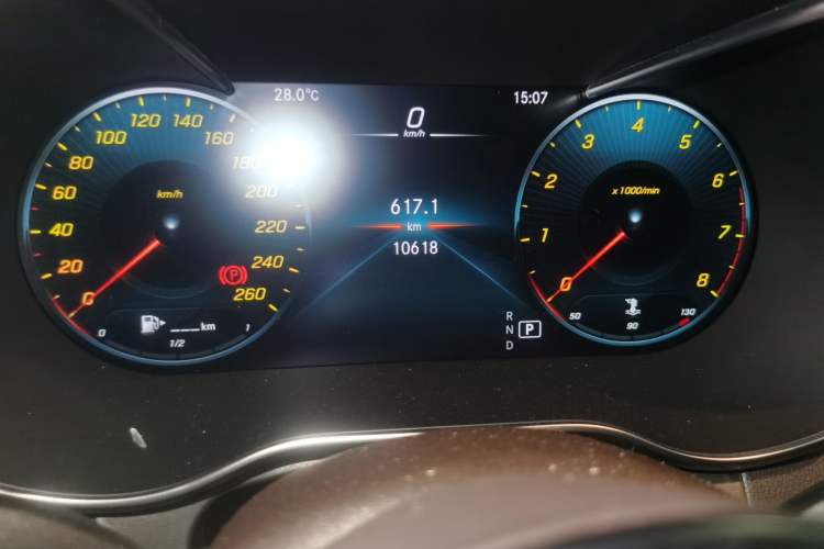 Used Mercedes-Benz GLC 2022 GLC 300 L 4MATIC Dynamic Model Odometer Close Up