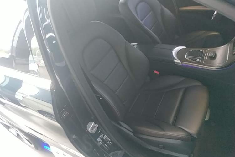 Used Mercedes-Benz GLC 2022 Refreshed GLC 300 L 4MATIC Dynamic Edition Prestige Version Right Front Seat