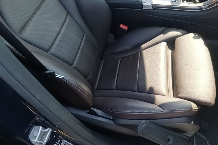 Used Mercedes-Benz GLC 2022 GLC 300 L 4MATIC Dynamic Edition Prestige Model Right Front Seat