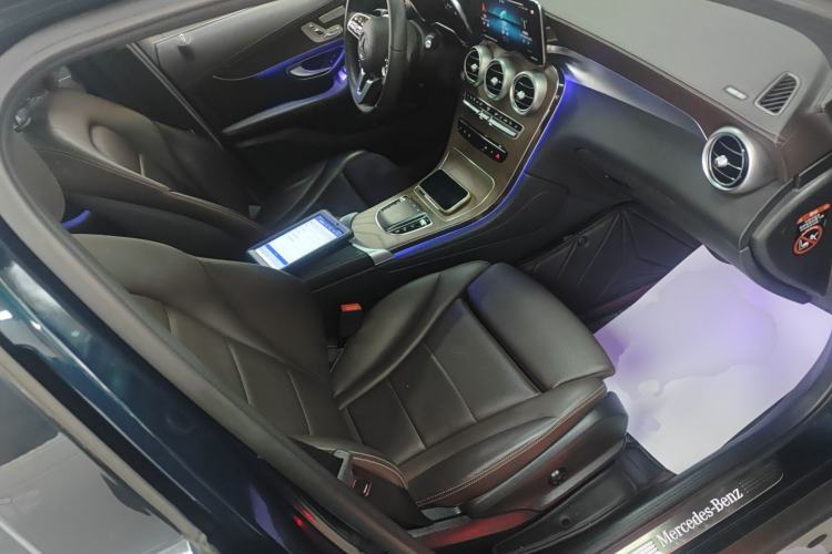 Used Mercedes-Benz GLC 2022 Refreshed GLC 300 L 4MATIC Dynamic Edition Prestige Version Right Front Seat