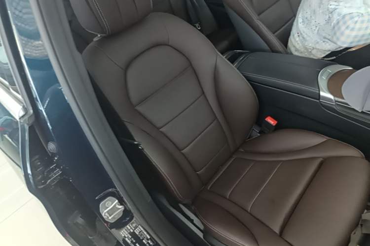 Used Mercedes-Benz GLC 2022 GLC 260 L 4MATIC Luxury Model Right Front Seat