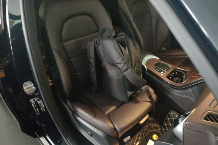 Used Mercedes-Benz GLC 2022 GLC 260 L 4MATIC Luxury Model Right Front Seat